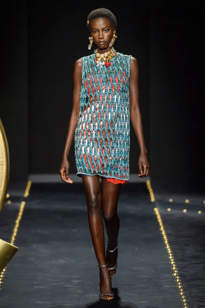 Look 34